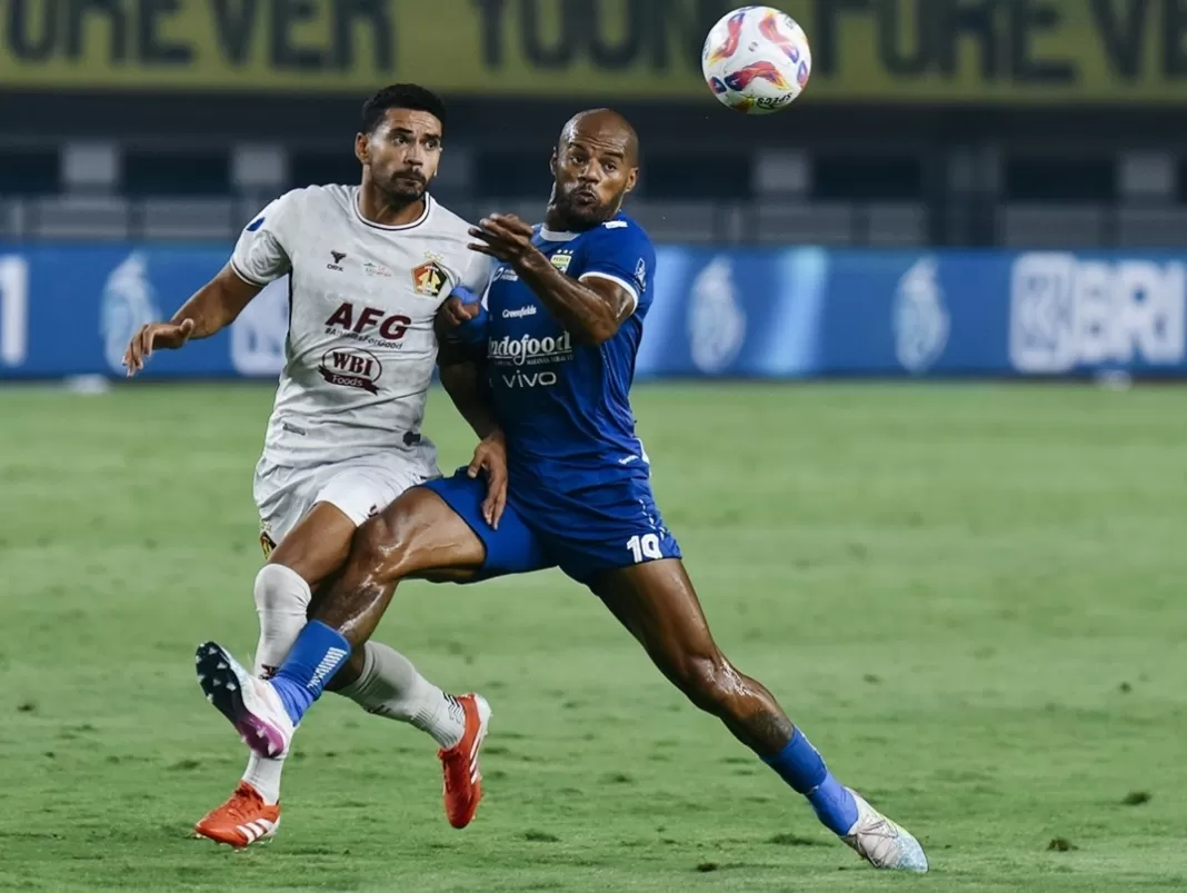 Persib Bandung Masih Kokoh Pimpin Klasemen dengan 58 Poin