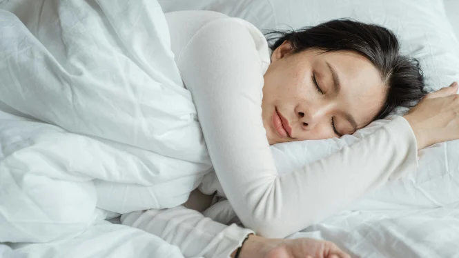 Pola Tidur Sehat sebagai Kunci Kesehatan Optimal di Usia Lanjut