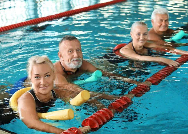 5 Manfaat Olahraga Berenang Untuk Lansia
