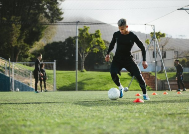 Teknik Dasar Sepak Bola Untuk Pemula