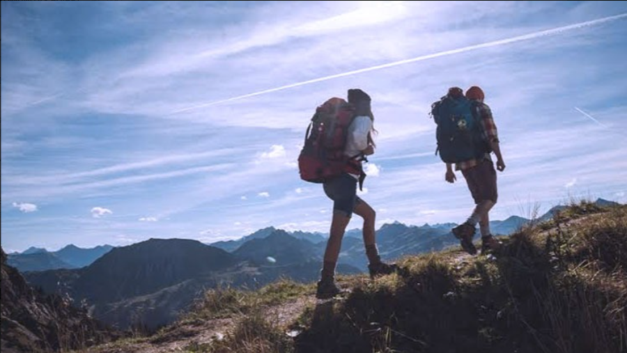 Mendaki Gunung Olahraga Fisik Yang Memikat