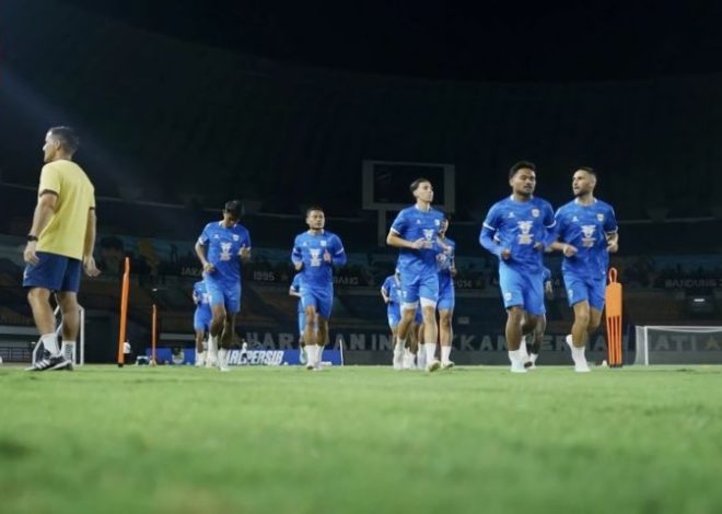 Laga Krusial Persib Bandung vs Arema FC Malam Ini