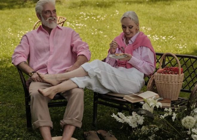 Membangun Fondasi Hidup Bahagia di Masa Tua